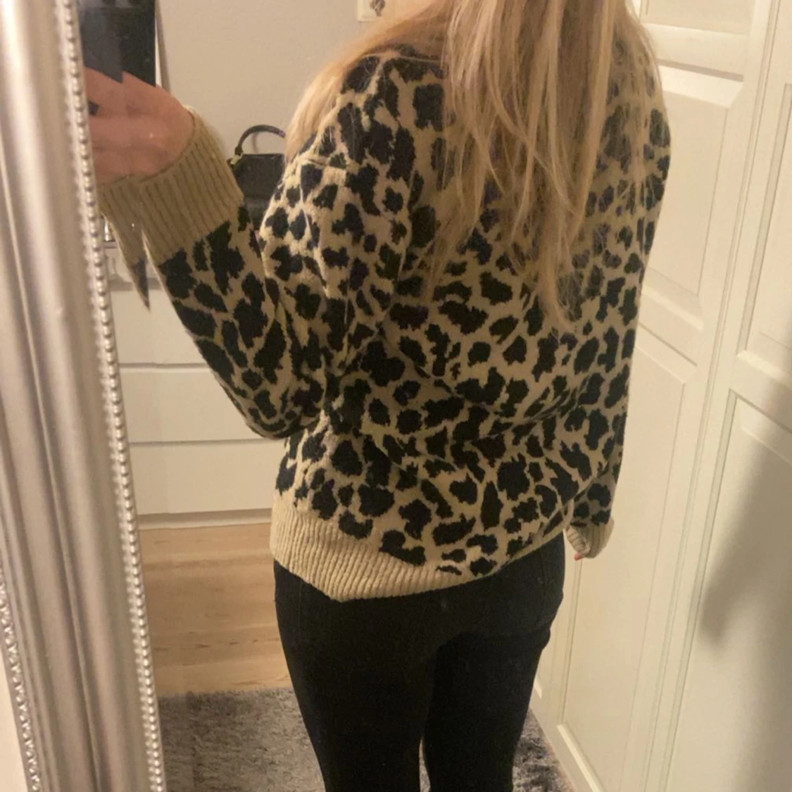 Leopard stickad tröja - 90