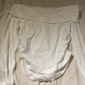 Topp - Säljer denna topp från SHEIN i storlek S