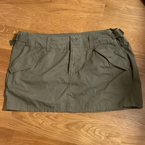 Cargokjol - Cargokjol från HM🌟 storlek medium, använd fåtal gånger!! Köpte står för frakt☺️