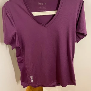 tränings tröja ny st s - köpt för 199kr