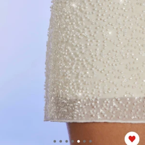 Oh Polly Kjol - Säljer min helt oanvända Oh Polly Kjol. Prislappar kvar. Size uk 12