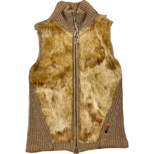 Pälsväst - Fin beige / brun stickad väst med päls, ställ gärna frågor!😊