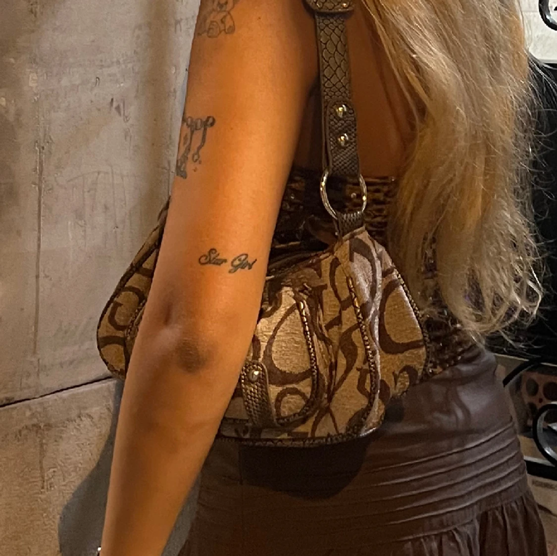 Brown guess bag - 90