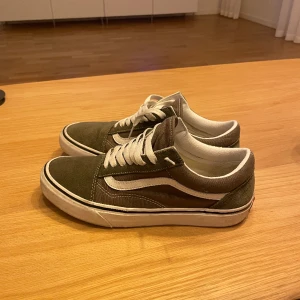 Vans - Vans i grymt skick utan några defekter förutom lite smuts