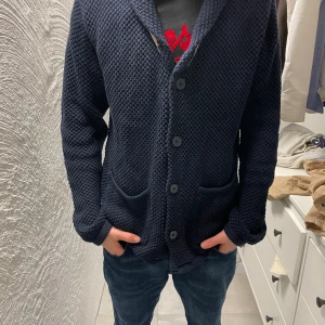 Cardigan  - Bra i storlek, 9/10 skick, priser kan diskuteras  