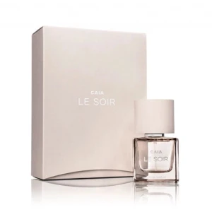 Caia le soir parfym - Parfymen från julkalendern, endast testad en gång med ett sprut 💞finns ej att köpa på hemsidan, ordinarie pris 595kr. Luktar supergott men har för många parfymer 🫶🏼Köp direkt för 450kr!!