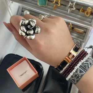 Silver ring - Silver blom ring justerbar. Box tillkommer