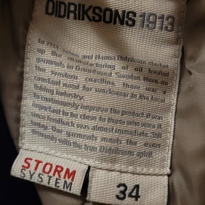 Didriksson vinterjacka  - Storlek 34, i mycket bra skick! Fler bilder finns.