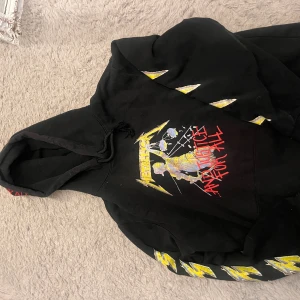 Metallica hoodie från H&M - Stl M (Kommer tvättas innan den skickas)