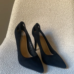 Klackar CM paris - Aldrig använda. 