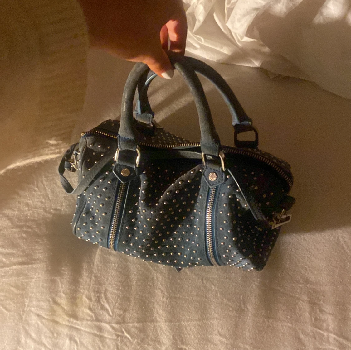 Zadig et Voltaire väska  - 90