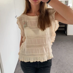 Topp - Topp från hoss. Superbra skick och passar både xs och s. 