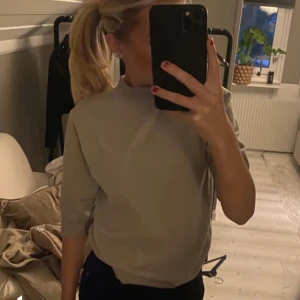 Superfin t shirt🤍 - Använd fåtal gånger inga defekter🤍