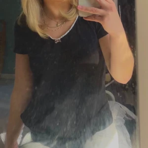 T-shirt - T-shirt/topp från Odd Molly🖤 Storlek M men sitter bra på mig som är S i vanliga fall💓