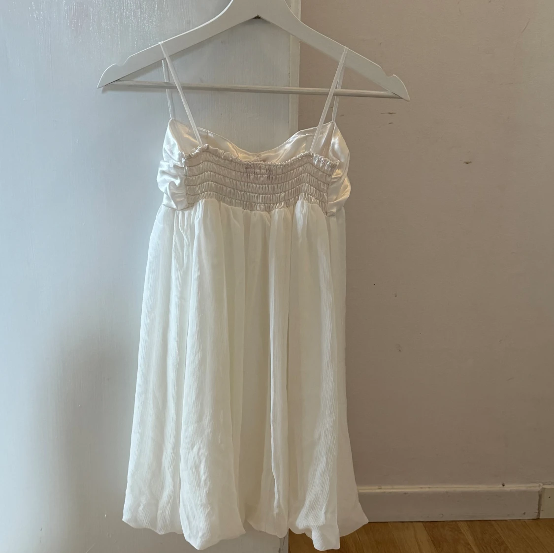 Vit klänning  - 90