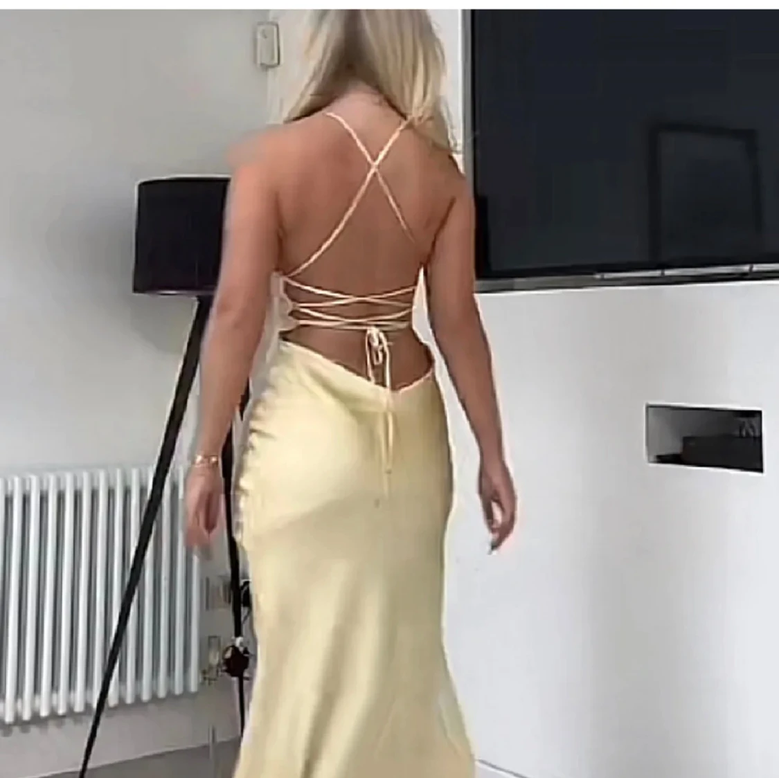 Gul långklänning  - 91