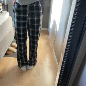 Pyjamasbyxor  - Snygga pyjamasbyxor! Från shein men väldigt bra kvalite och skönt material💓 