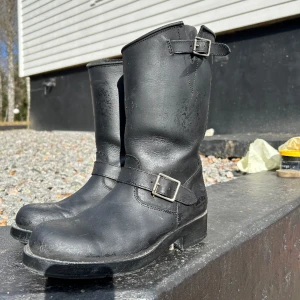 Johnny bulls boots - Supersnygga Johnny bulls boots i fint skick. Köptes för ungefär 1500 kr och säljer för 120 kr💕använda 2 gånger pga att de är i fel storlek. (Storlek 40) Hör av dig om du har frågor eller om du är intresserad!😃