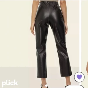 Skinnbyxor - Svarta Skinnbyxor från biancas kollektion med Nelly