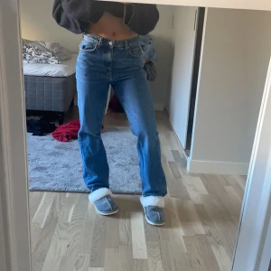 Jeans - Säljer mina jeans från Weekday.