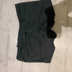 Lågmidjade shorts - Svarta lågmidjade shorts
