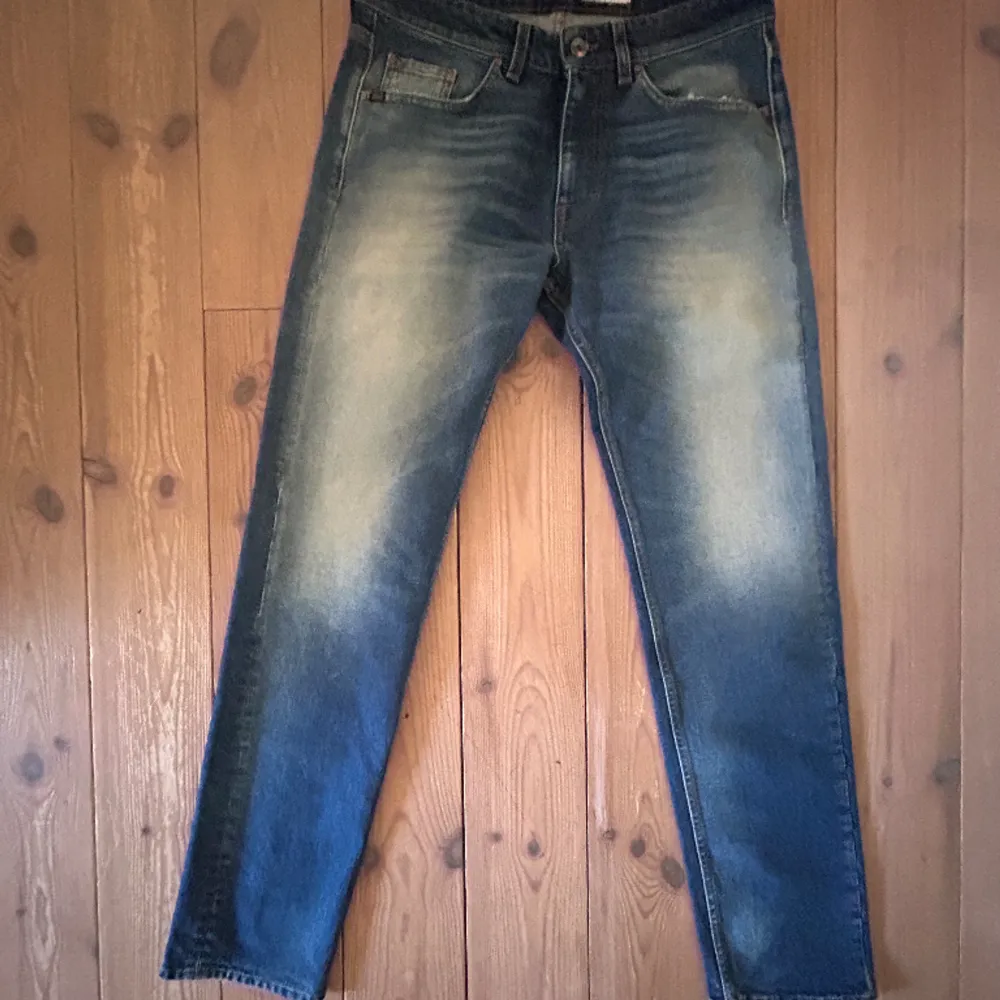 Helt oanvända tiger of Sweden jeans i passformen rex (slim,straight). Storlek 32/34. Jeans & Byxor.