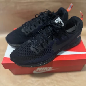 Nike Pegasus  - Nike Pegasus storlek 44,5