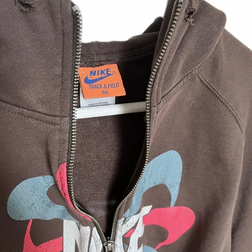 Vintage Nike hoodie med halfzip. Cropped . Hoodies.