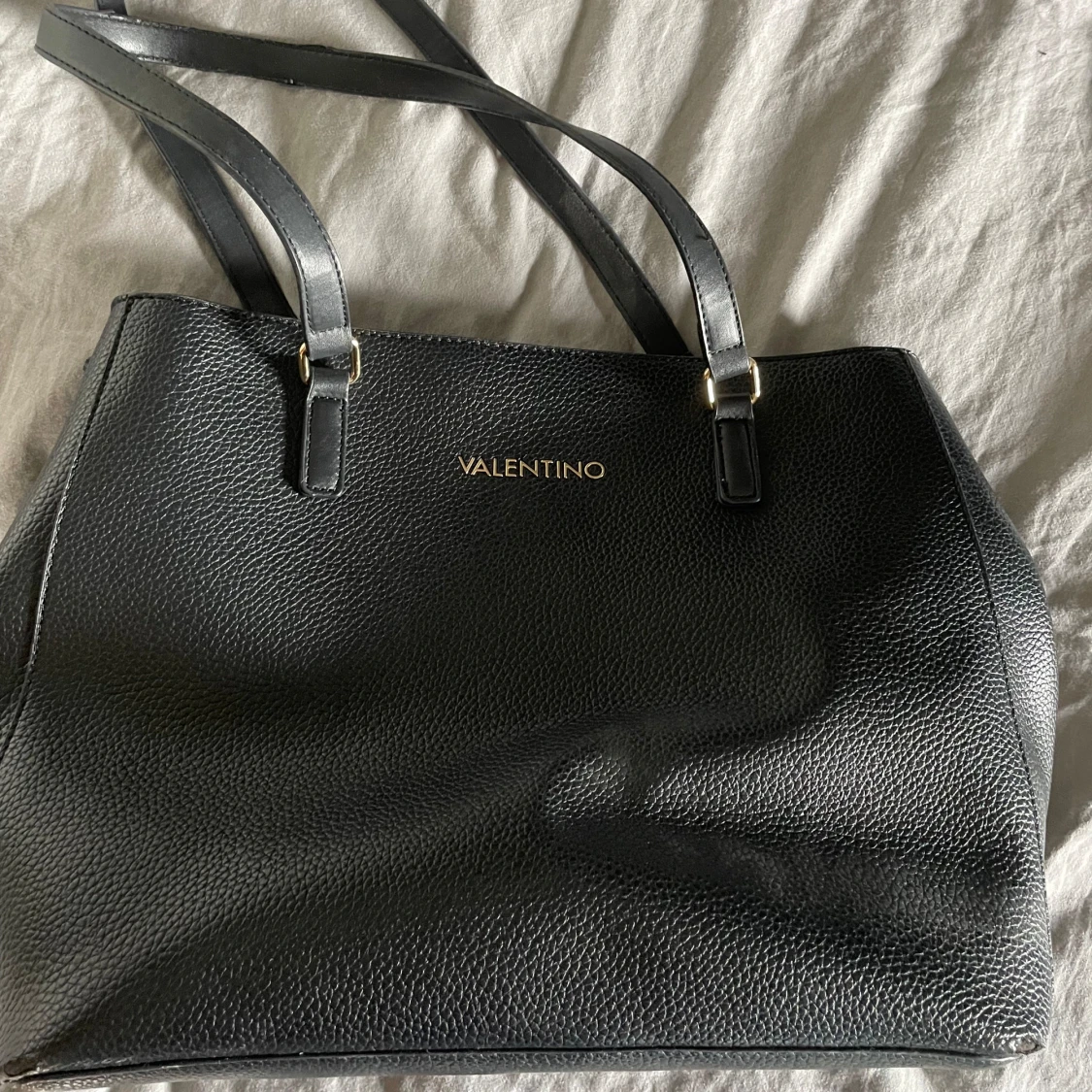 Valentino väska