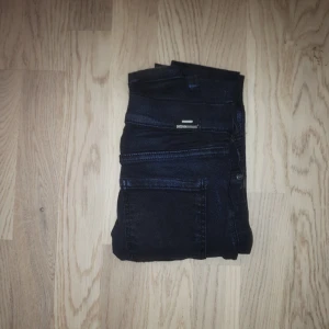 Dr denim jeans - Bra skick! Mörkblåa