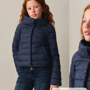 SÖKER!! - Hejj, jag söker denna jacka från gina tricot i storlek 158/164 eller 170❣️ Den får gärna kosta mindre än 350🫶🏽