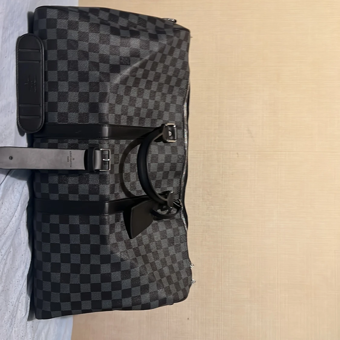 Louis Vuitton  väska  - 93