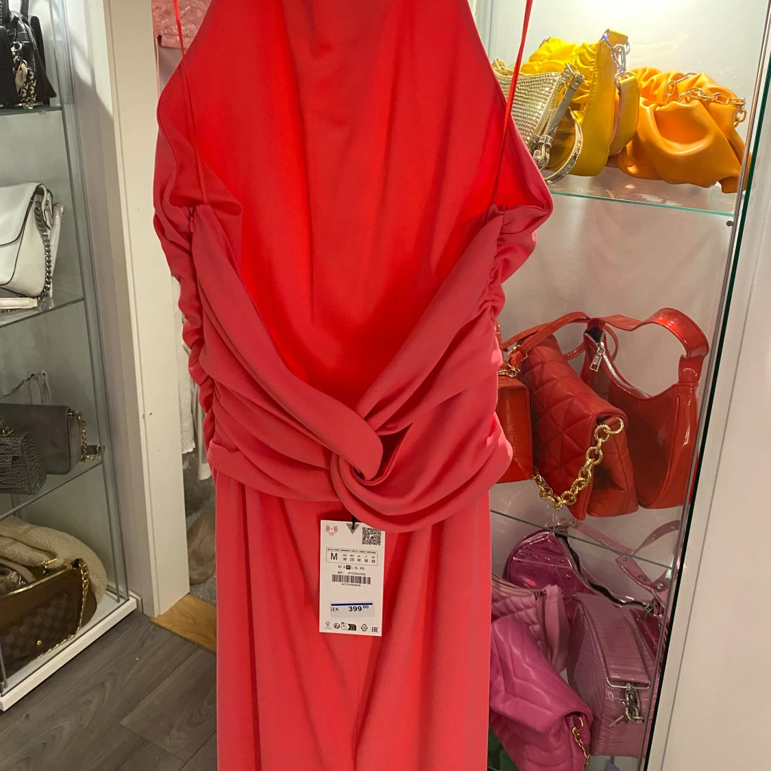 Rosa klänning (prislapp) - 90