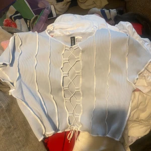 Topp - Man kan ändra hur tajt man vill ha den eller lös