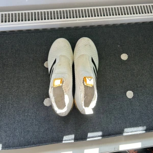 Adidas fotbollsskor  - Adidas Ace purecontrol 16+ Skick 8/10 Lite smutsiga bara inget konstigt annars