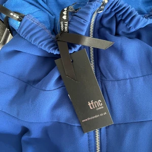 Blå klänning 💙 - En helt ny fest klänning o färgen blå 💙 Inte använt och har lapp på sig 💙