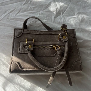 Väska - Fin liten väska från Shein