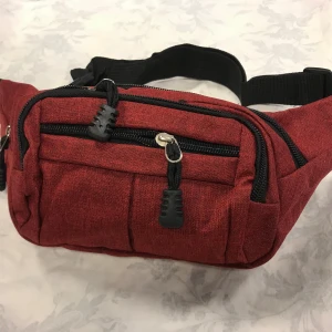 Vattentät Midjeväska  - Mått 28.00*14.00*10.00 cm Helt ny  179kr/st 