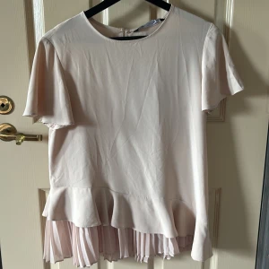 Zara blus  - Fåtal gånger använd, inga skråmor 💗