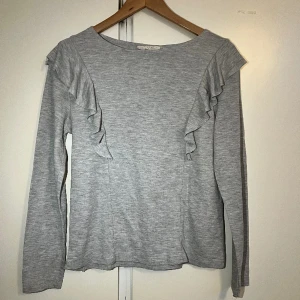 Tröja - Basic fin gråa tröja