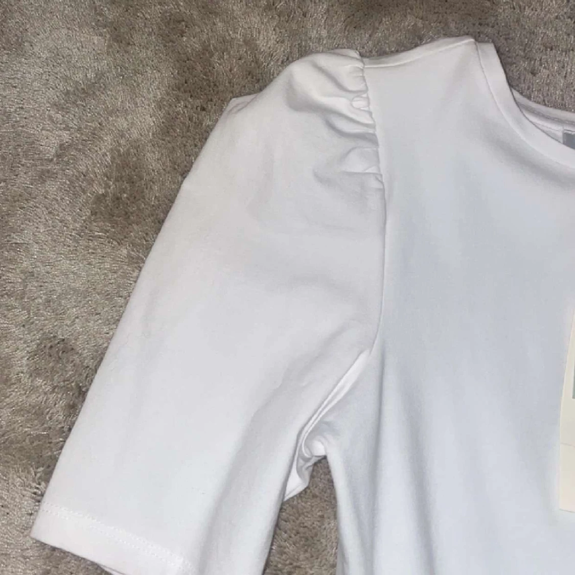 Vit kortärmad tröja🤍 - 90