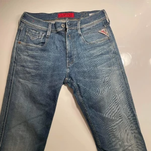Replay jeans - Snygga mörkblå replay jeans. Aldrig använda!
