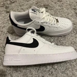 Nike Air force 1 - Helt nya aldrig använda i storlek 40