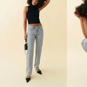 Gina tricot jeans - Jätte fina low waist jeans från Gina tricot som tyvärr var för stora för mig💕