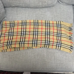 Burberry - Bra skick