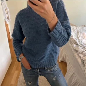 Stickad tröja - Stickad tröja från Sellpy!