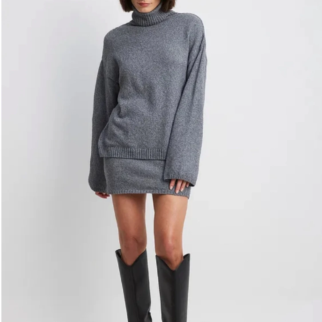 Grå stickad polo tröja från NAKD x Lojsan Wallin  - 90