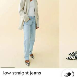 Gina low straight jeans i storlek 34