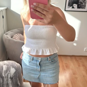 Vitt topp - Vit tubtopp från hm🥰