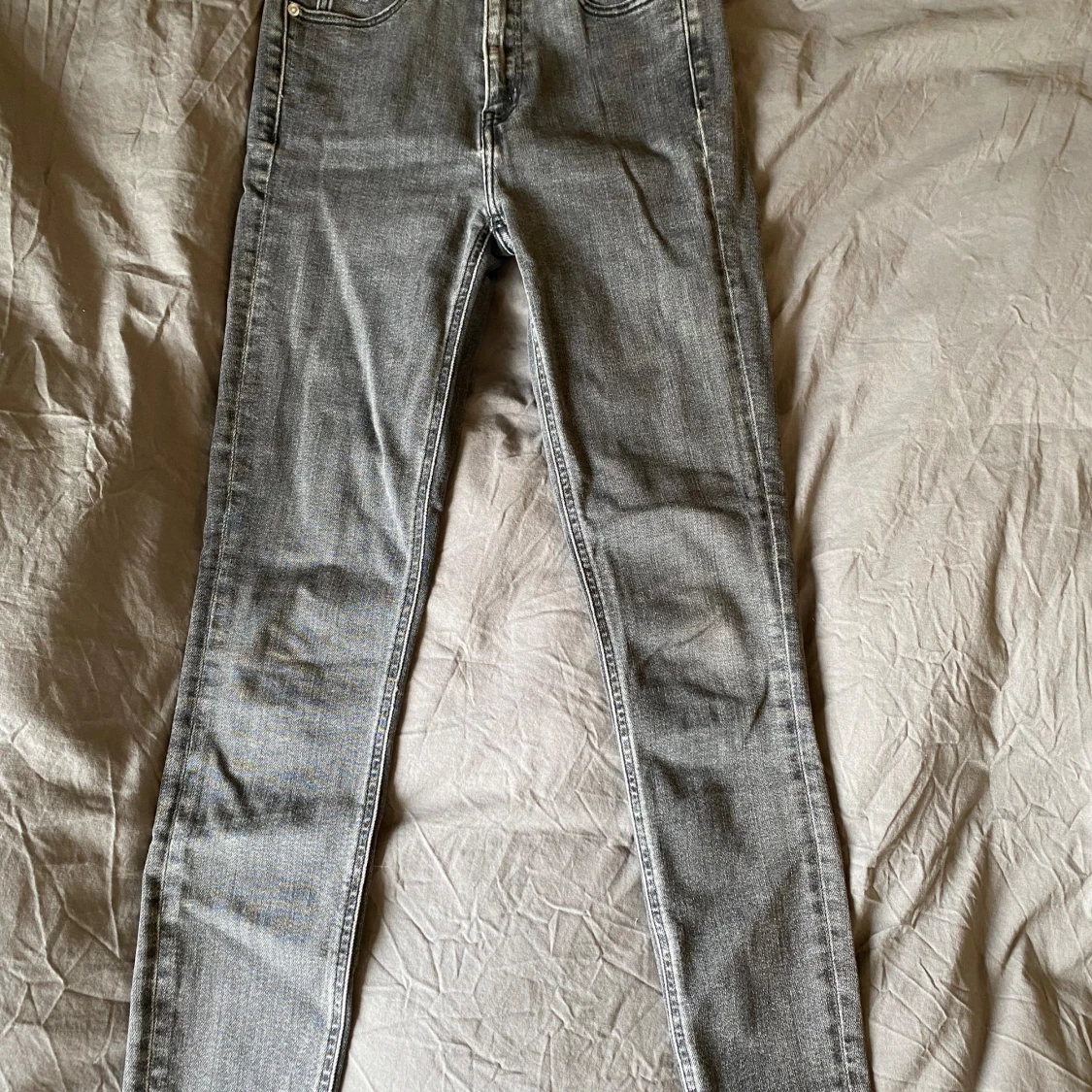 Grå raka Calvin Klein Jeans